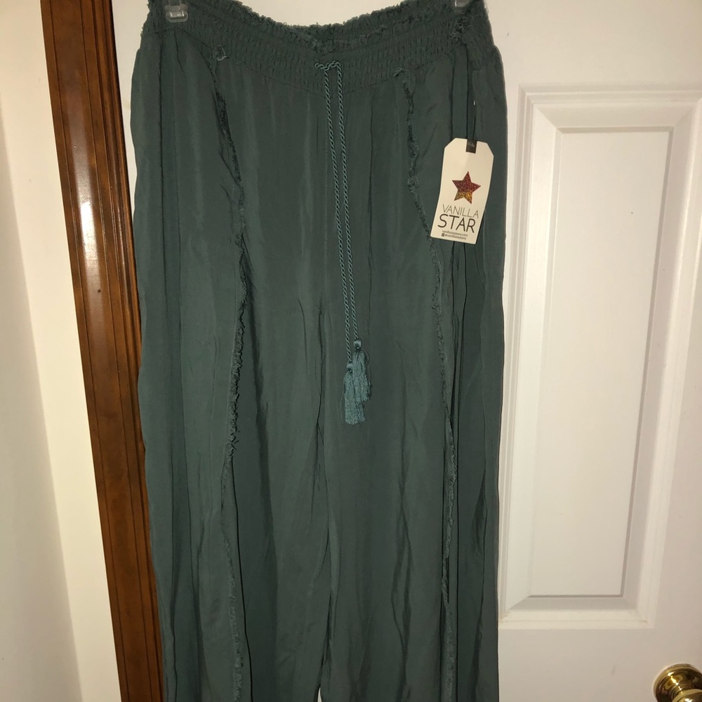 Loose pants